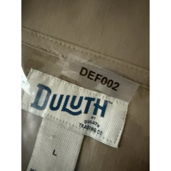 Duluth Trading Co Men's Vest L Work Utility Travel Tan Zip Pockets Canvas DEF002 - Picture 5 of 5